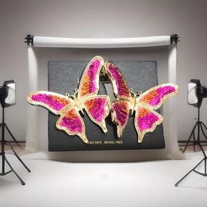 NWT House of Harlow 1960 Butterfly Earrings, 3D Pink Orange Sparkle Butterfly